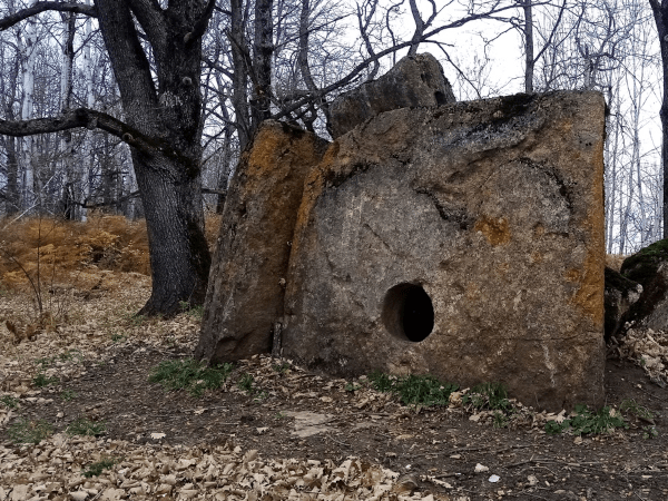 Дольмены Богатырской поляны